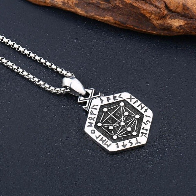 Wikingowy amulet