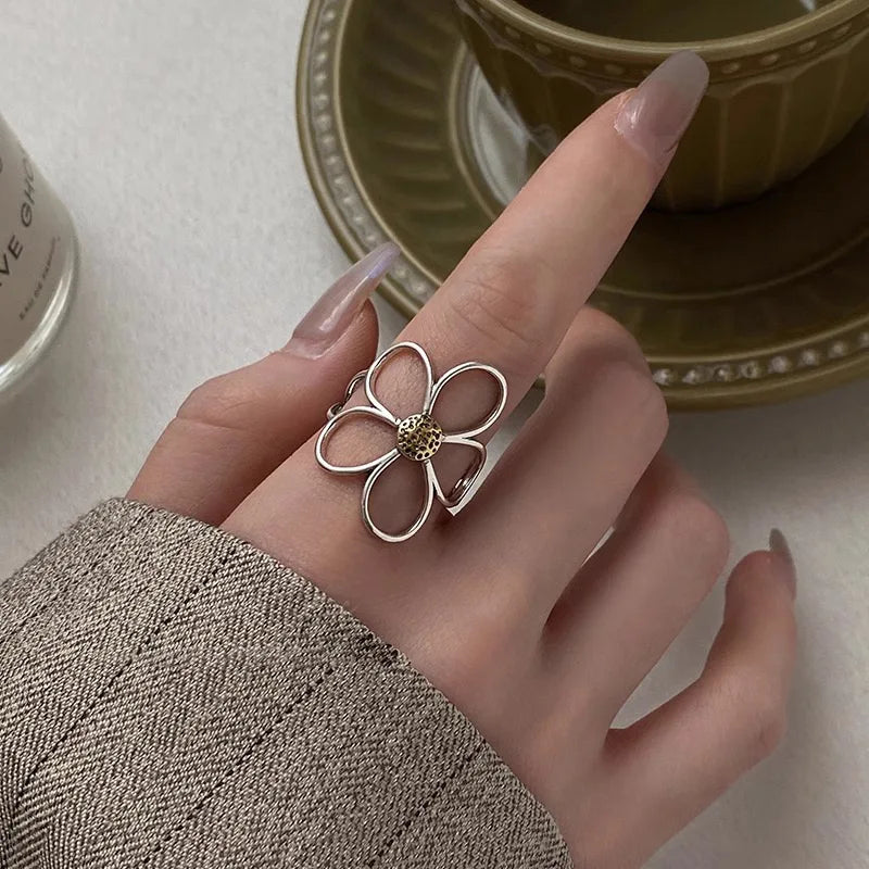 Pierścionek Obrączka Duży Kwiat Elegancki