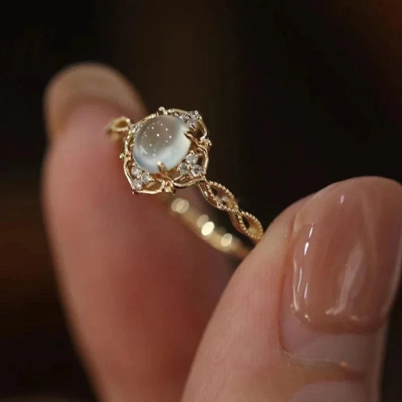 Pierścionek obrączka dla kobiet z kamieniem księżycowym
