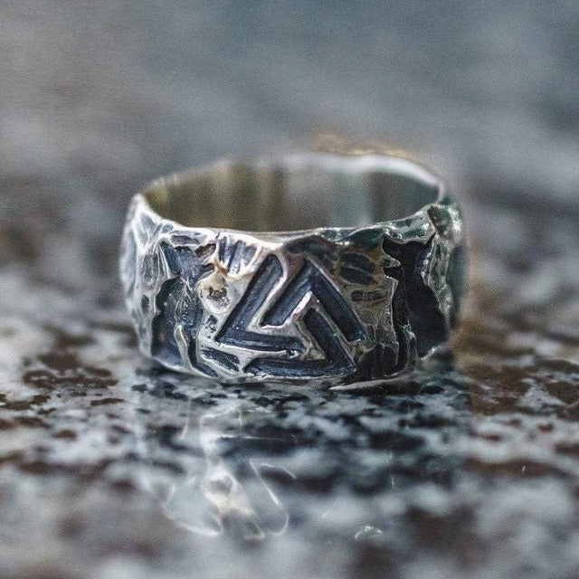 Pierścień Wikingów Valknut