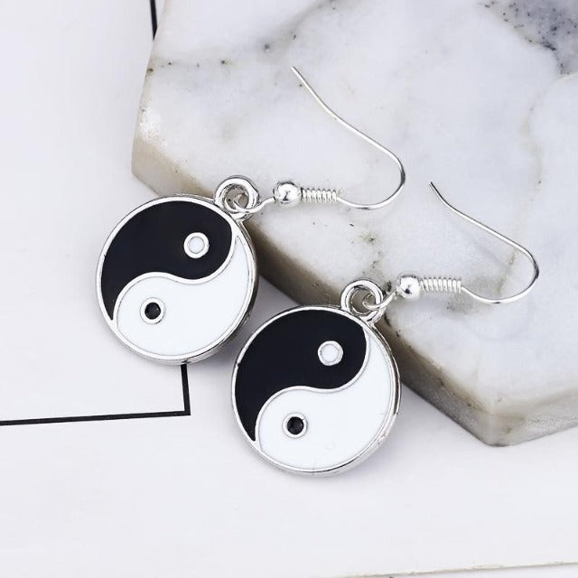 Kolczyk Yin Yang srebrny