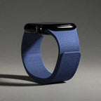 Wymienny magnetyczny pasek silikonowy do Apple Watch w kolorze niebieskim