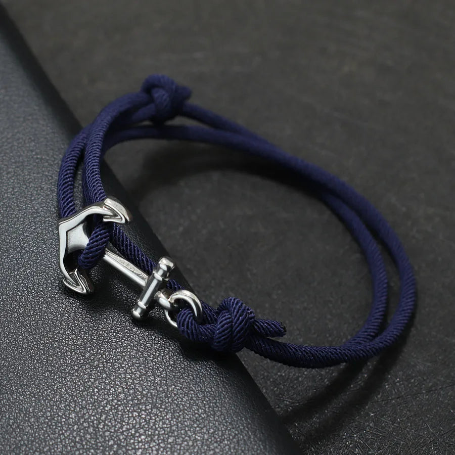 Bransoletka ze sznurka z kotwicą granatowa