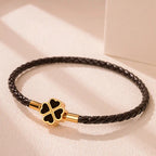 Bransoletka pleciona ze skóry z czterolistną koniczyną brązową