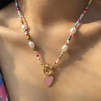 Naszyjnik z romantyczną boho zawieszką w kolorze różowym