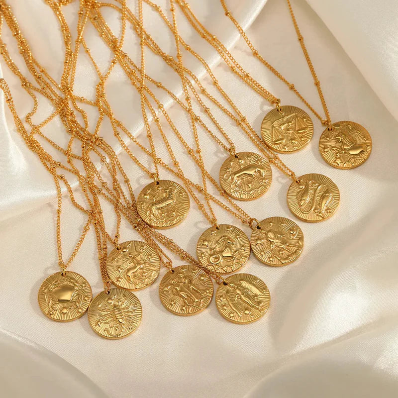 Naszyjnik z zawieszką z konstelacją znaku zodiaku