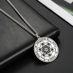 Naszyjnik z zawieszką w kształcie sześcianu Metatron srebrny