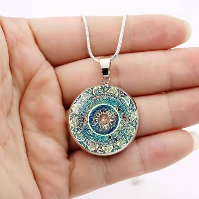 Naszyjnik z wisiorkiem Mandala
