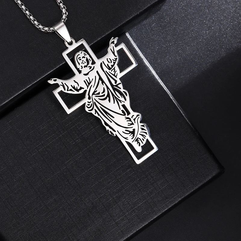 Naszyjnik i wisiorek z krzyżem św. Benedykta Jezus styl E