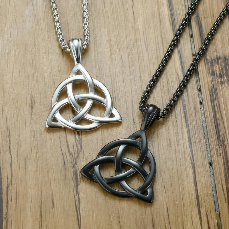 Naszyjnik z zawieszką Węzeł Trójcy - Triquetra 