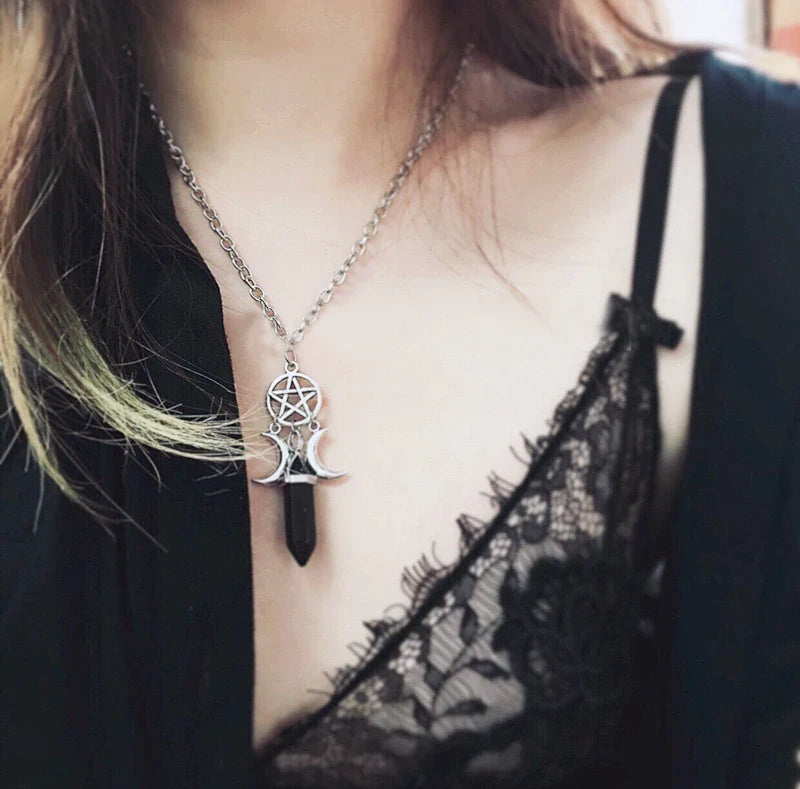 Naszyjnik z zawieszką potrójnego księżyca czarownictwo wicca kobieta czarny pentagram