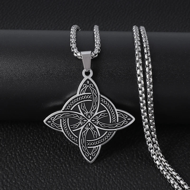 Naszyjnik z wisiorkiem Wicca Ochronny węzeł czarownicy srebrny