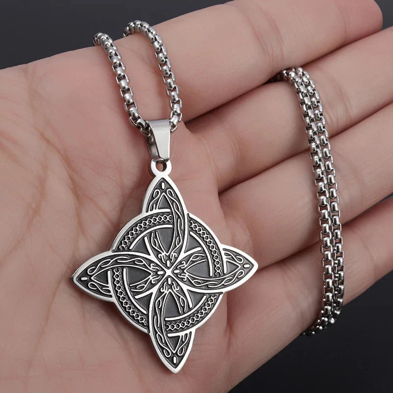 Naszyjnik z wisiorkiem Wicca Ochronny węzeł czarownicy srebrny