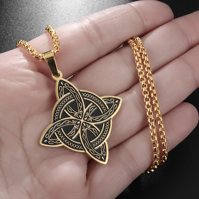 Naszyjnik z wisiorkiem Wicca Ochronny węzeł czarownicy złoty
