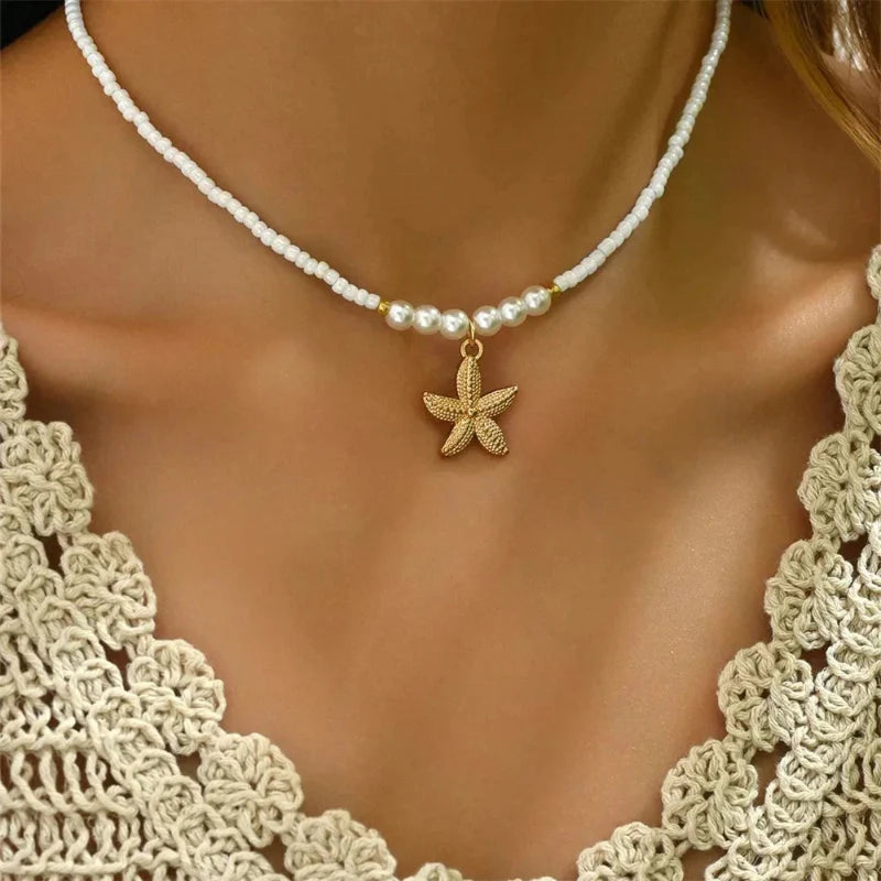 Naszyjnik choker z zawieszką muszli i rozgwiazdy
