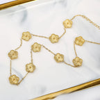 Naszyjnik choker z zawieszkami w kształcie koniczyny o 5 liściach