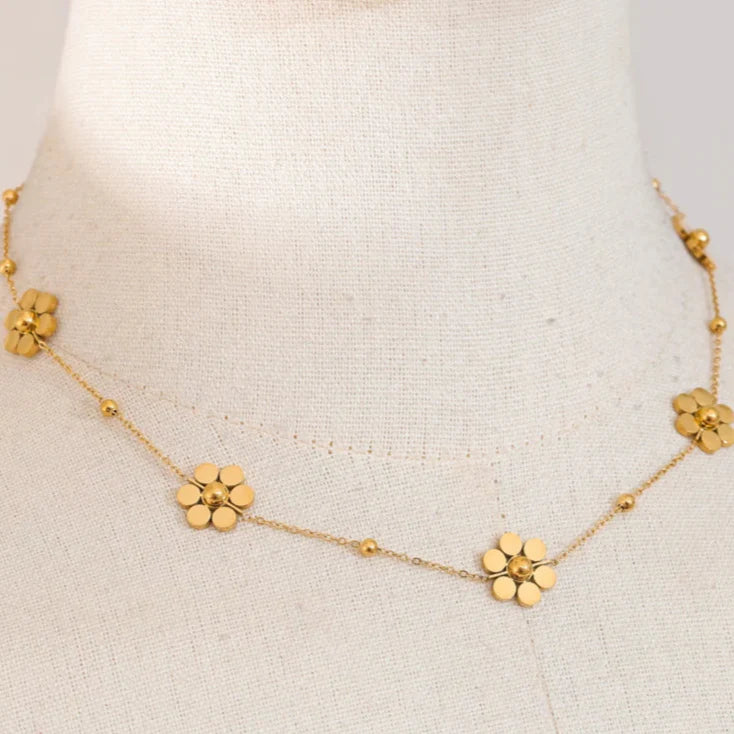 Naszyjnik Choker z zawieszką z kwiatami złoty