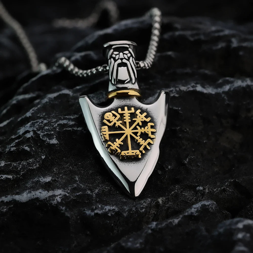 Naszyjnik wikingów z zawieszką strzały Vegvisir złoty