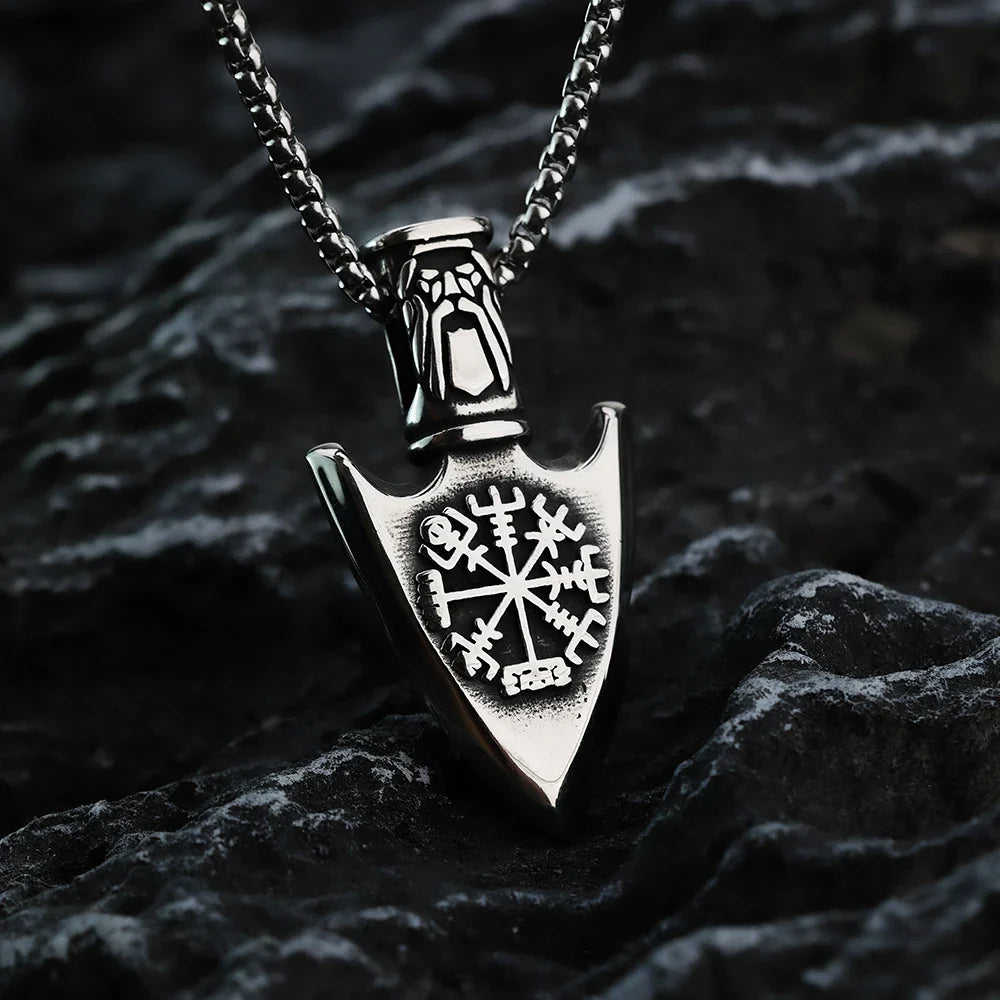 Naszyjnik wikingów z zawieszką strzały Vegvisir srebrny