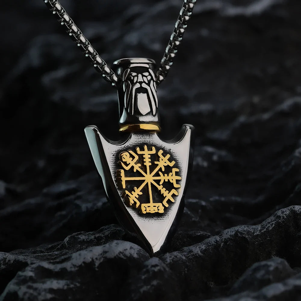 Naszyjnik wikingów z zawieszką strzały Vegvisir złoty
