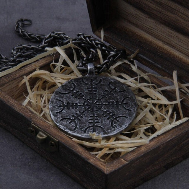 Wisiorek wikingów Vegvisir