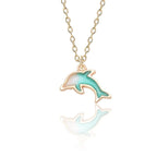 Niebieski wisiorek Delfin