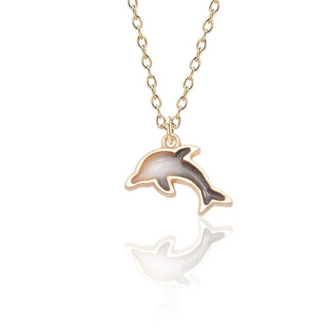 Czarny wisiorek Delfin