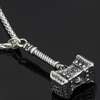Wisiorek Mjolnir 